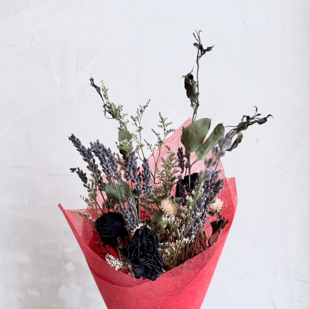 Mary: Love-Filled Dried Flowers