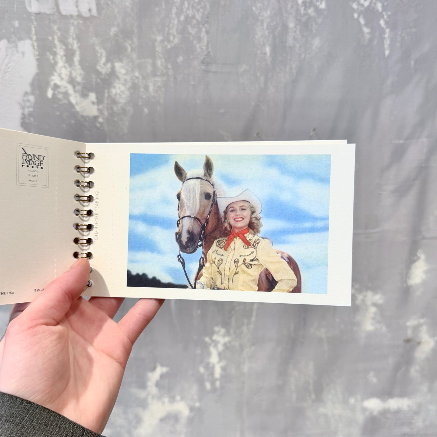 COWGIRLS Postcard Booklet