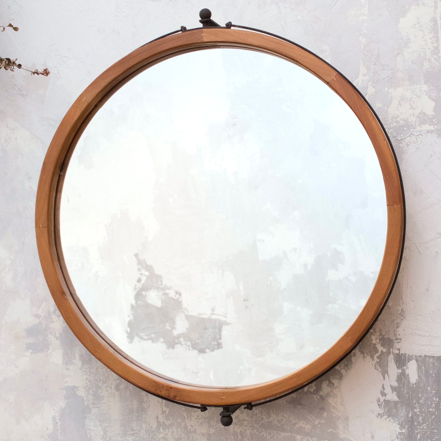 Tilt Mirror